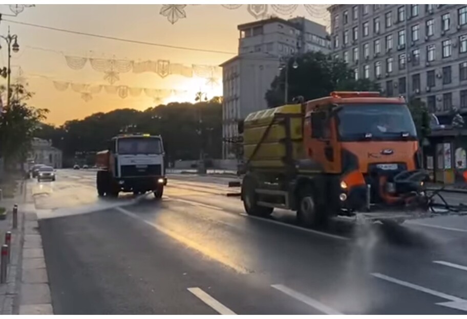 Жара в Киеве - дороги поливают дороги водой, в столицу запретили въезд фурам - фото 1