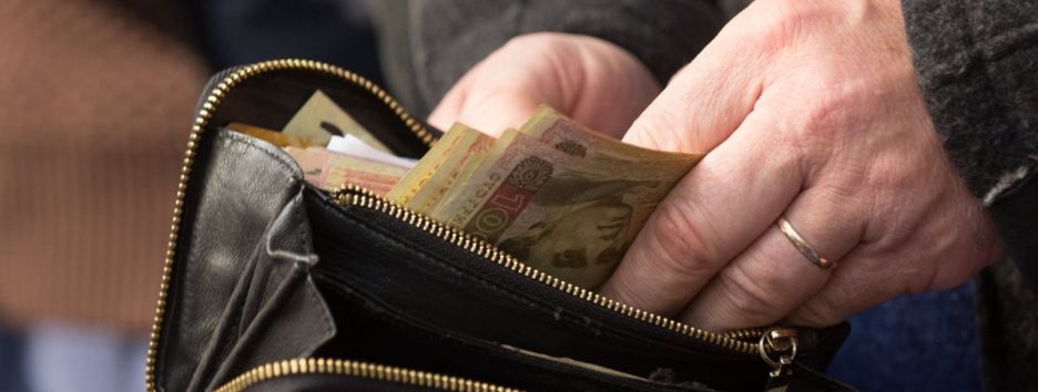 Налог на зарплату: украинцам предлагают платить меньше