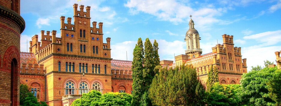 Учиться на контракте в 2021: названы вузы, которые подорожали больше всего