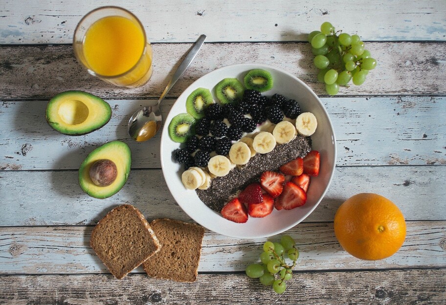 Корисний сніданок - фахівець порадила, що краще їсти вранці - фото 1