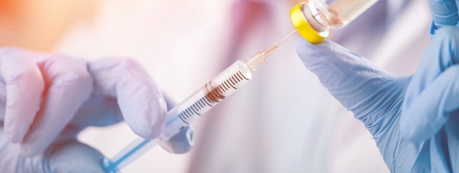 Смерть українця після вакцинації: медики назвали попередню причину