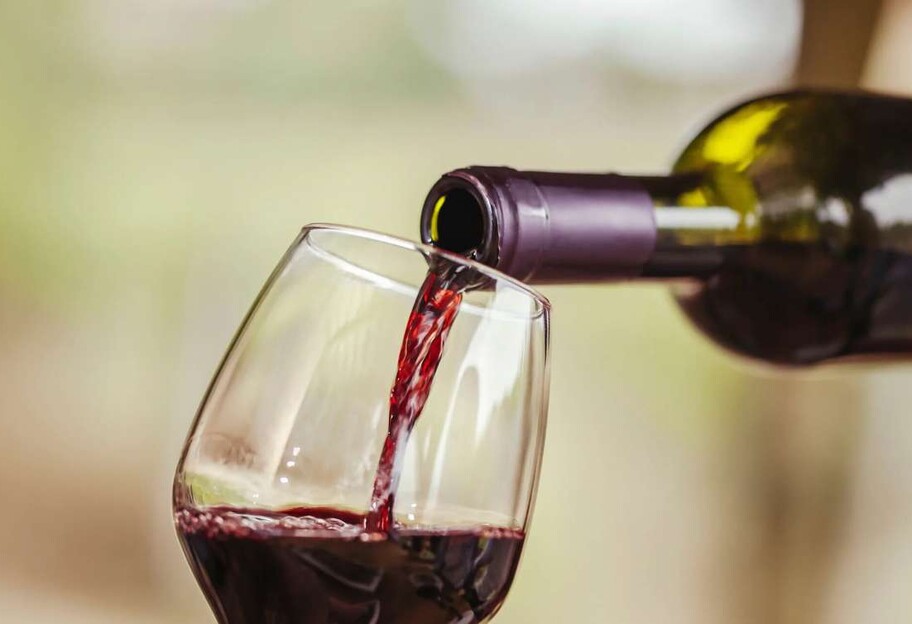 Чем полезное и вредное красное вино - рассказывают эксперты - фото 1