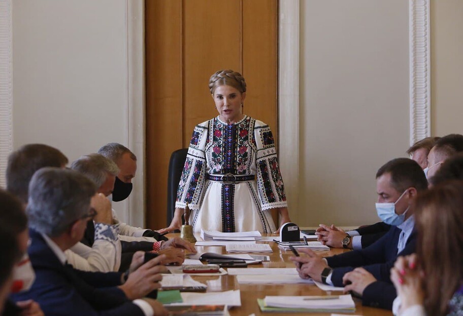 Рынок земли - Тимошенко заявила о планах по пресечению распродажи земель - фото 1