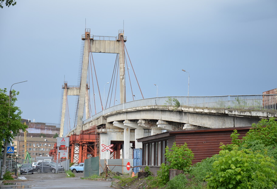 В Киеве 10 июля парень прыгнул с моста и утонул - фото - фото 1