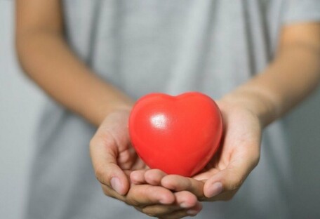 Медики назвали симптомы сердечного приступа и рассказали, как его предотвратить
