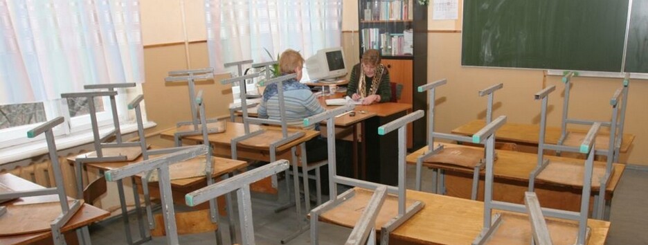 Школи закривають 10 - 11 класи: омбудсмен розповів, що робити батькам