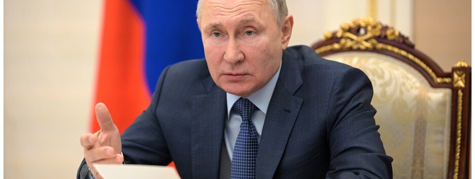 Шолудивий пес бачить себе левом: статтю Путіна про Україну 