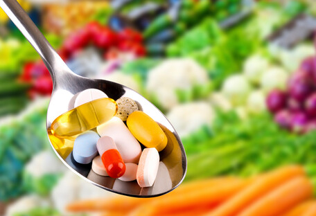 Ученые заявили о бесполезности витаминов и минеральных добавок: названо исключение