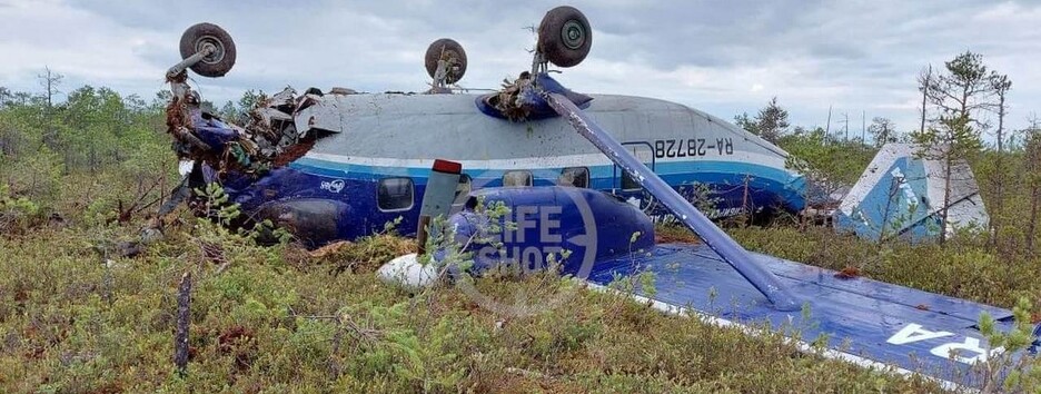 Літак з 19 людьми перекинувся: фото з місця жорсткої посадки Ан-28 у РФ