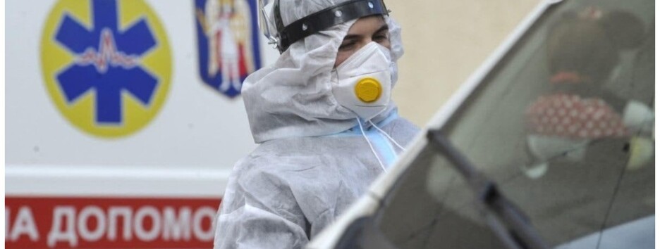Захворюваність COVID-19 в Україні знову зростає, є ризик 