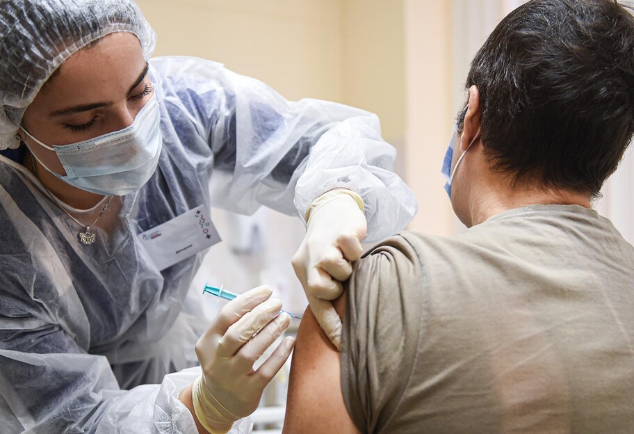 Вакцинация от коронавируса в Киеве - где делают прививку, адреса и телефоны - фото 1