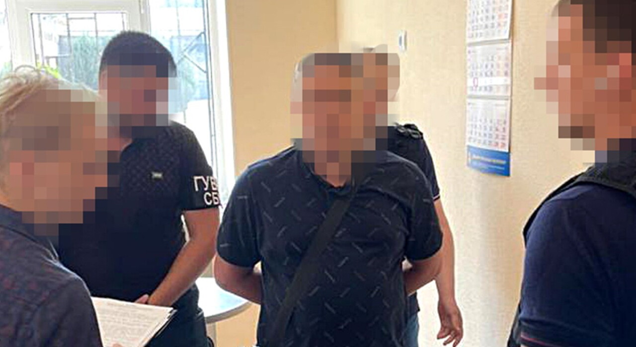 У Херсонській області затримали інформаторів ФСБ: в ОПГ увійшли співробітники СБУ та поліції фото