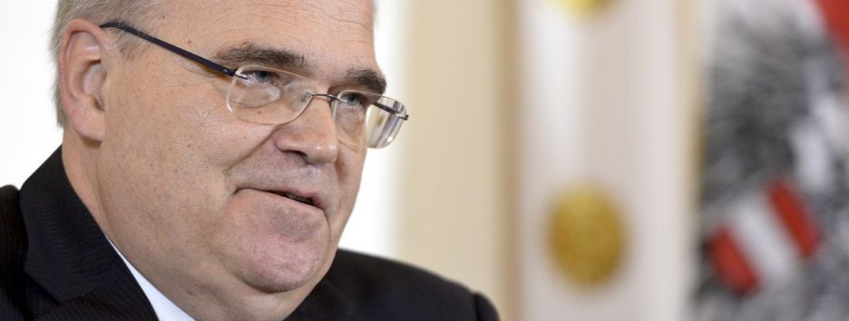 Вершитель судьбы Фирташа. Что известно о министре юстиции Австрии