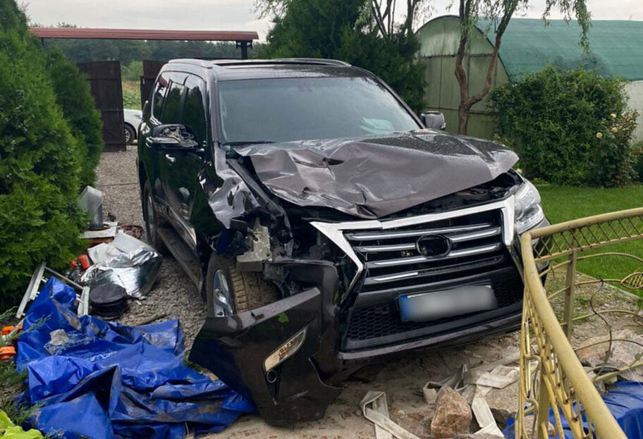 Водитель скрылся после смертельного ДТП в Херсонской области – двое погибших - фото 1