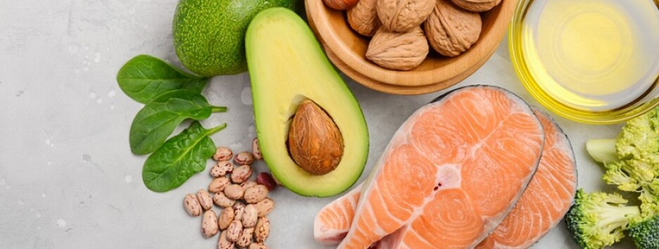 Американські лікарі назвали шість продуктів, які уповільнюють старість