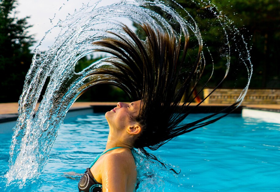 Як захистити волосся влітку - поради лікаря - фото 1