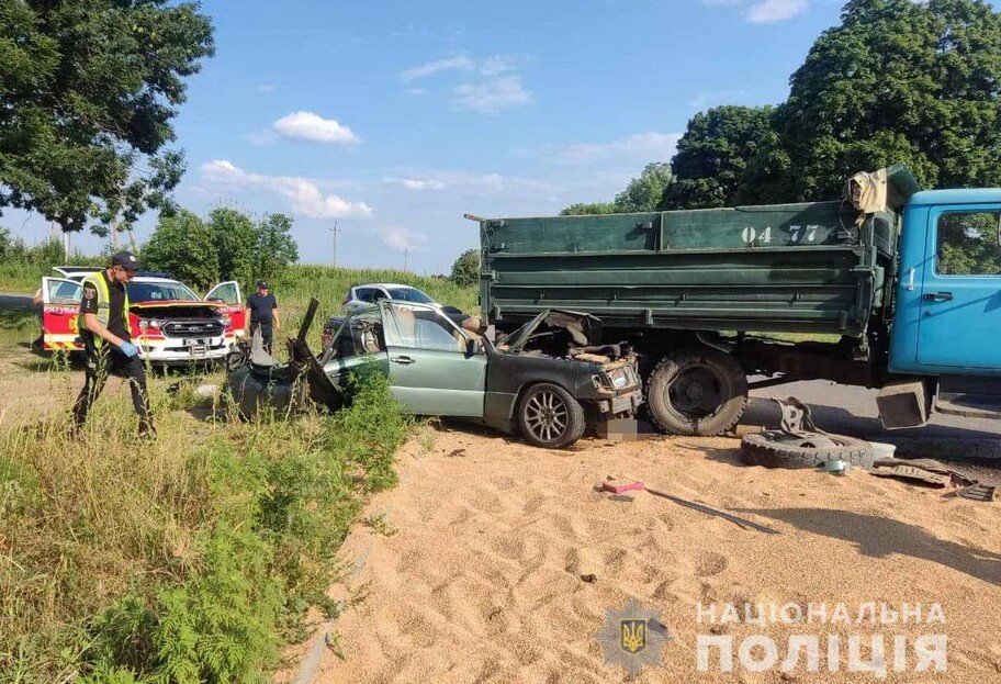 Смертельное ДТП в Винницкой области - погибли отец и сын из Киева - фото 1