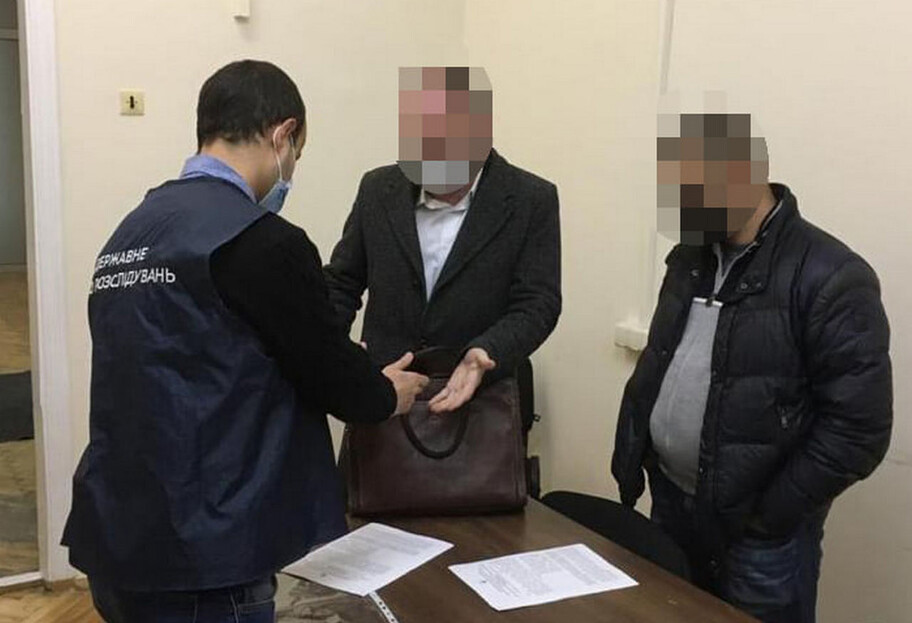 Поліцейські викрали чоловіка в Київській області і забрали його Тойоту - фото - фото 1