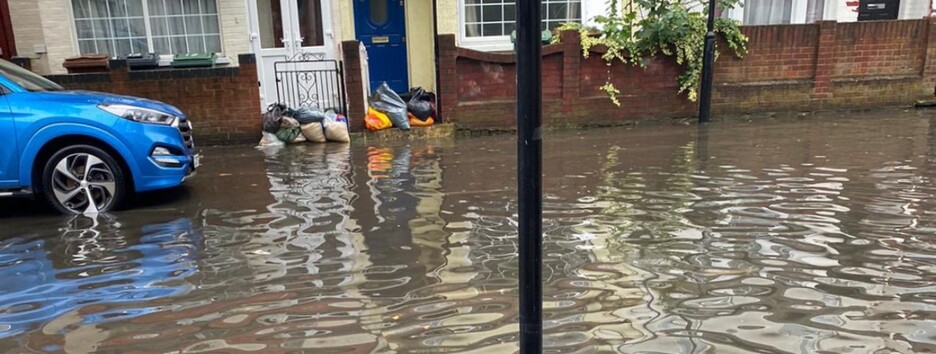 Злива спровокувала потоп у Лондоні (відео)