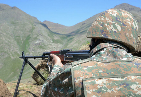 На кордоні Вірменії та Азербайджану йдуть бої: Єреван заявив про трьох загиблих