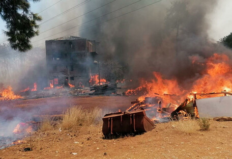 Огненная ловушка: украинцы в Турции рассказали про масштабные пожары (карта и фото)