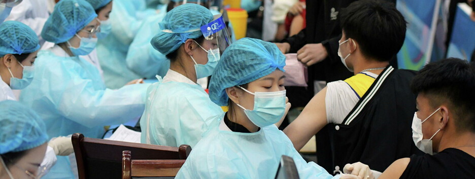 У Китаї авіарейс з Росії викликав спалах штаму 