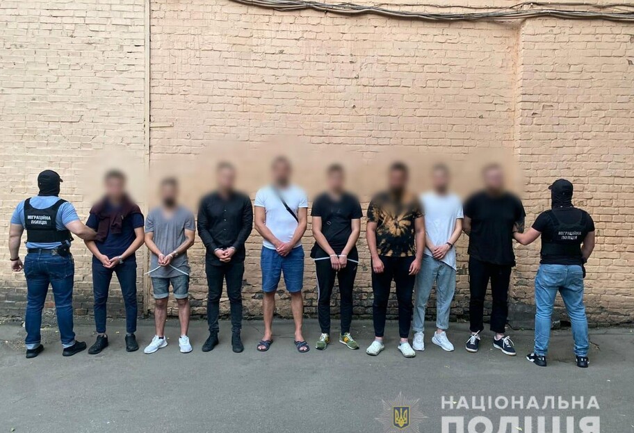 У Києві банда грабувала іноземців у ресторанах - фото, відео - фото 1