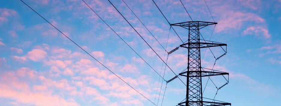 Тариф на електроенергію не піднімуть, а знизять: що пропонує Кабмін