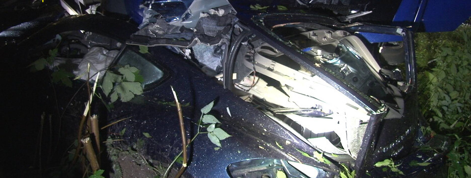 Молодой водитель Porsche погиб в автокатастрофе возле Львова (фото)