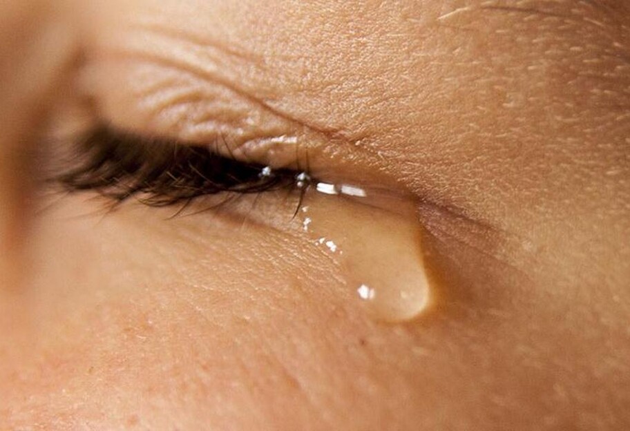 Коронавирус передается через слезы – индийские ученые - фото 1