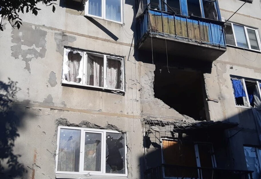 Війна на Донбасі - Красногорівку обстріляли, поранено чоловіка - фото - фото 1