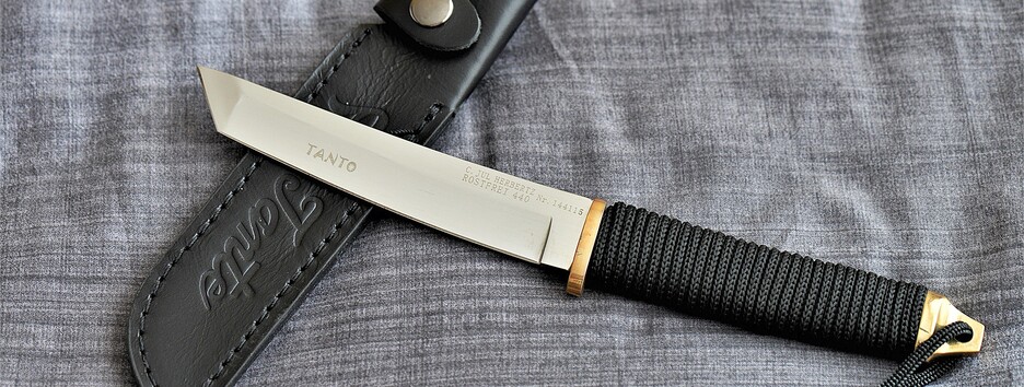 П'яна бійка у Києві завершилась різаниною, є потерпілий (фото, відео) 