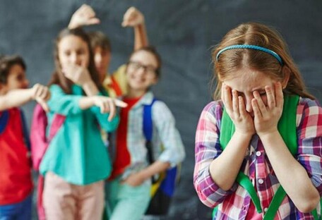 Що робити, якщо дитина у школі зіткнувся з булінгом: поради батькам