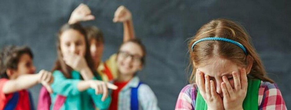 Что делать, если ребенок в школе столкнулся с буллингом: советы родителям
