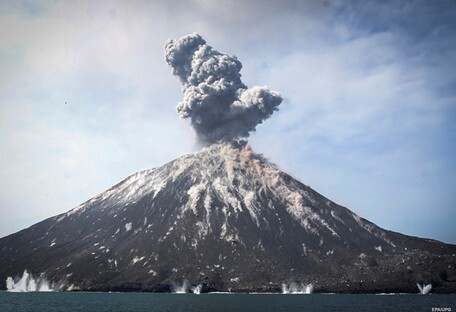 Найнебезпечніші на Землі: вчені показали, як вулкани можуть викликати глобальну катастрофу