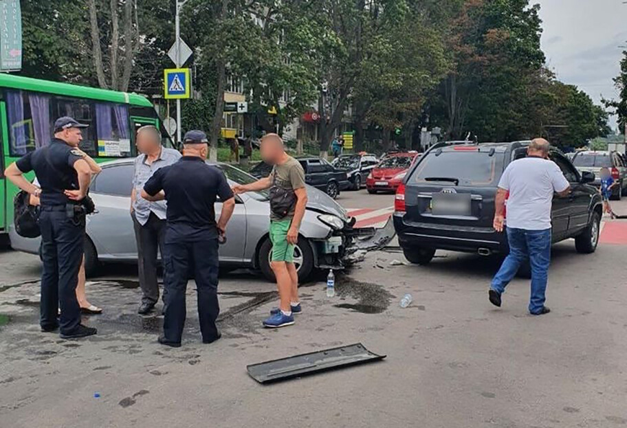 Авария под Киевом 6 августа - водителю стало плохо за рулем - фото - фото 1