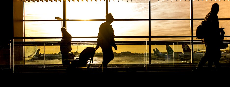 Прилетел и вакцинировался: в аэропорту 