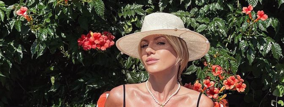 Ждет Роналду: известная украинская ведущая похвасталась фотографиями с Мадейры (фото)