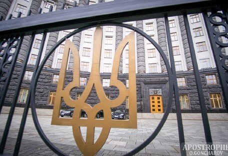 Підготовка до осіннього забігу: літні рейтинги визначили політичних лідерів України
