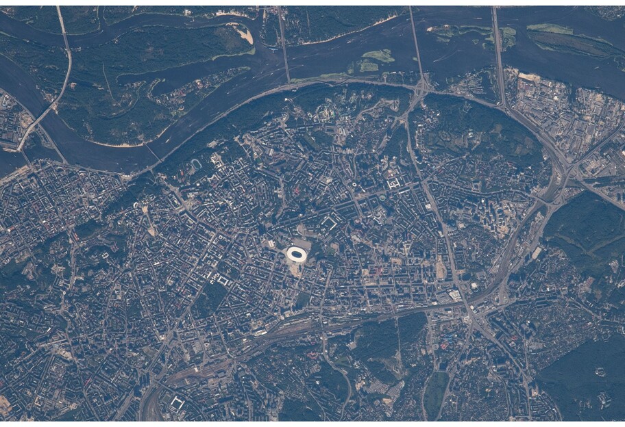 Фото Києва з космосу - МКС пролетіла над Україною і зробила знімки - фото 1