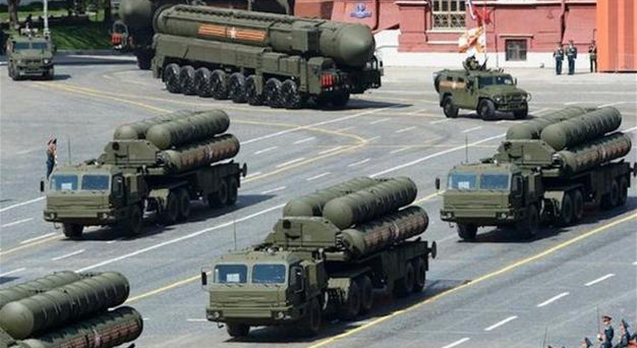 Турция обсуждает с Россией покупку ракетных комплексов С-400