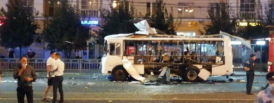 Взрыв автобуса в Воронеже попал на камеру: 2 погибли, 19 ранены (видео)