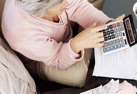 Можна втратити всі заощадження: економіст озвучив ризики накопичувальної пенсії