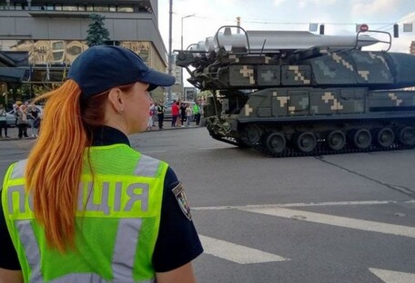 Танки в центре Киева: как прошла первая 