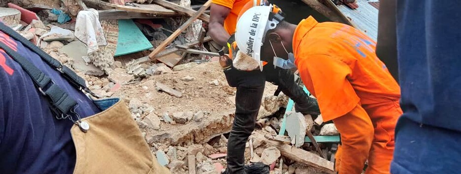 Землетрус на Гаїті: число загиблих перевищило 2100, люди вийшли на протест (фото)