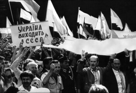 Последняя попытка сохранить Союз: 30 лет назад произошел путч ГКЧП (фото, видео)