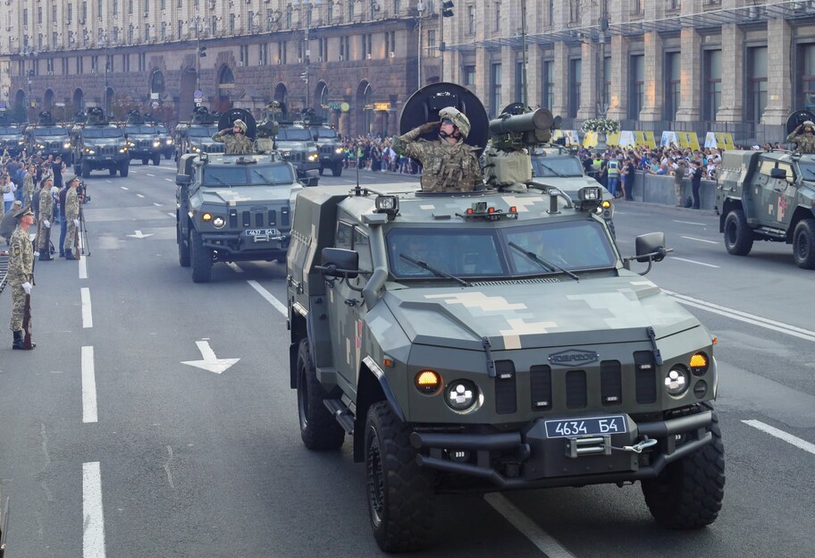 Парад на День Независимости Украины - в Киеве прошла зрелищная репетиция парада войск - фото, видео - фото 1
