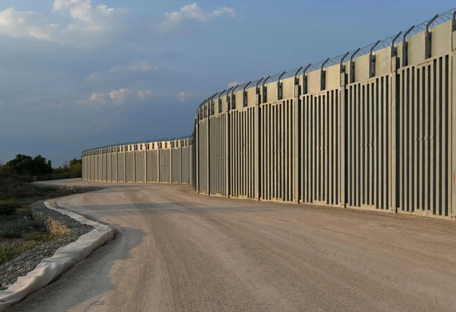  Греция построила 40-километровую стену, чтобы не пустить мигрантов из Афганистана