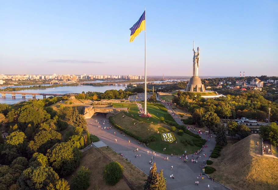 Синоптик рассказала, чего ждать киевлянам и гостям столицы на День независимости - фото 1