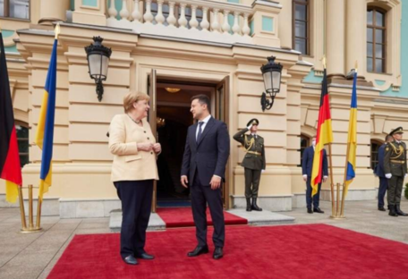Меркель зустрілася із Зеленським у Маріїнському палаці